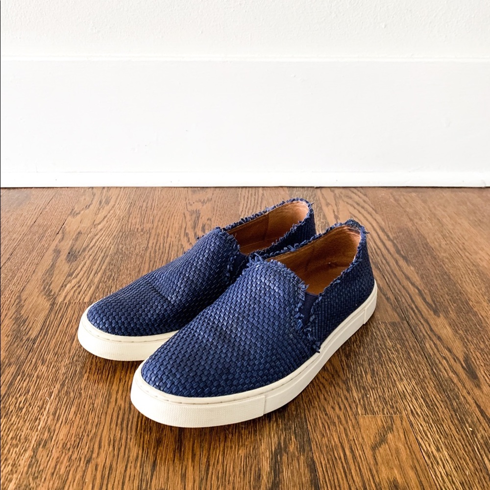 Frye Navy Ivy Fray Woven Slip On Shoes 8.5